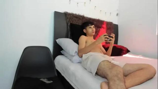 Image 2 of bella_38 Stream on Chaturbate on 14 months ago