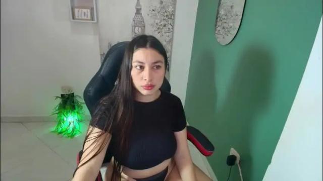 Image 10 of bella_99x Stream on Chaturbate on 3 months ago