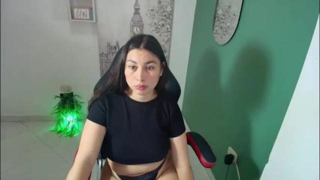Image 11 of bella_99x Stream on Chaturbate on 3 months ago