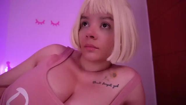 Image 3 of bella_adams_ Stream on Chaturbate on 22 days ago