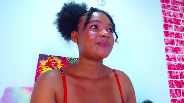 Image 7 of bella_adara1 Stream on Chaturbate on 2 months ago