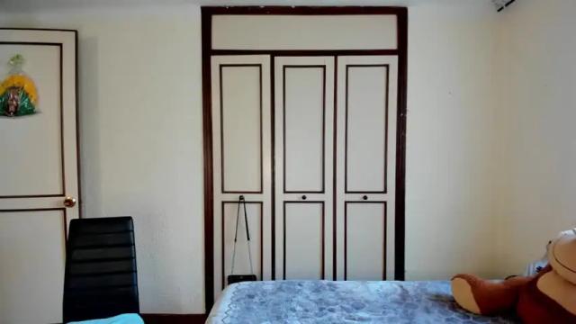 Image 2 of bella_ames Stream on Chaturbate on 21 months ago