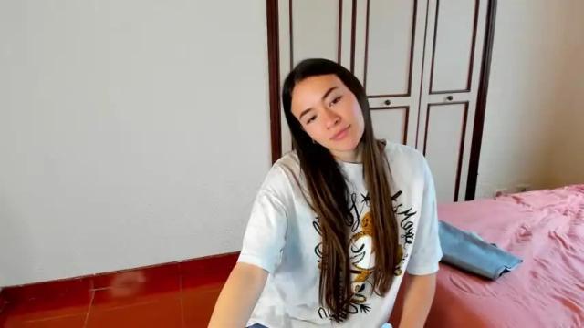 Image 2 of bella_ames Stream on Chaturbate on 21 months ago