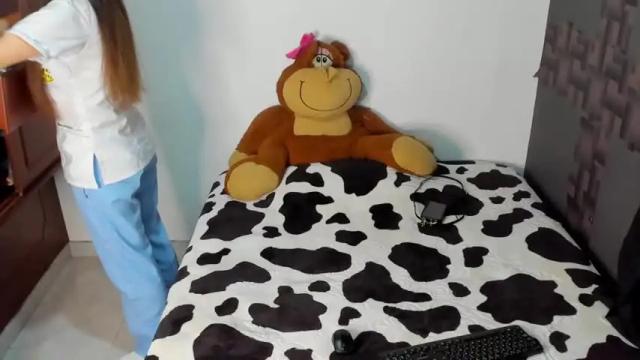 Thumbnail 1, bella_ames's Stream at Chaturbate, 20 months ago