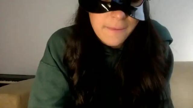 Image 11 of bella_bite Stream on Chaturbate on 16 months ago