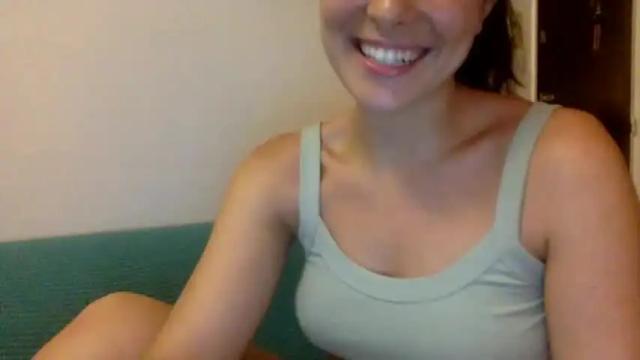 Image 7 of bella_bite Stream on Chaturbate on 15 months ago