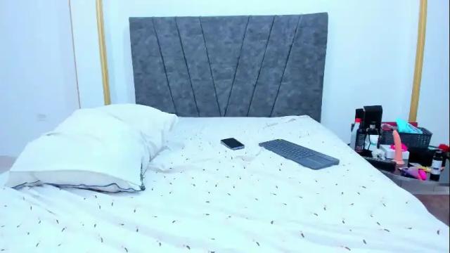 Image 4 of bella_bleak Stream on Chaturbate on 2 months ago