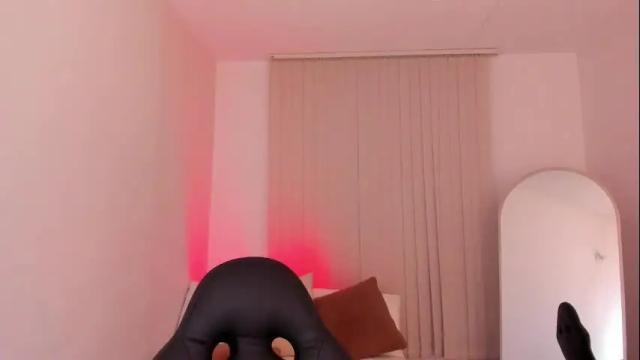 Thumbnail 1, bella_blue18's Stream at Chaturbate, 1 month ago