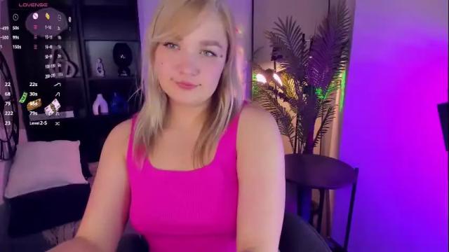 Image 2 of bella_cosmos Stream on Chaturbate on 9 days ago