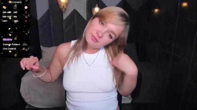 Image 10 of bella_cosmos Stream on Chaturbate on 2 months ago