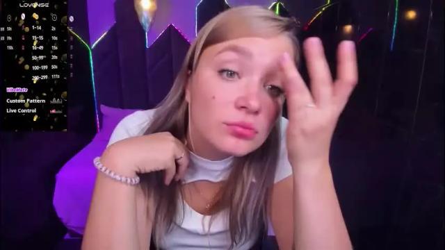 Image 6 of bella_cosmos Stream on Chaturbate on 2 months ago