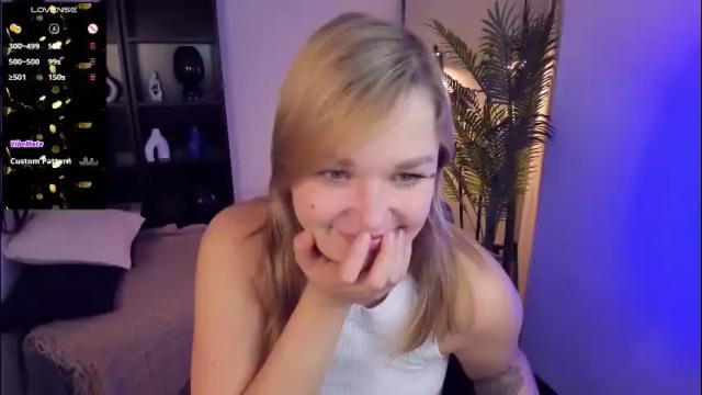 Image 11 of bella_cosmos Stream on Chaturbate on 1 month ago