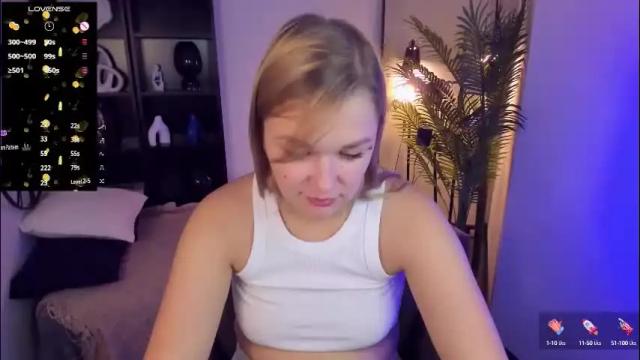 Image 7 of bella_cosmos Stream on Chaturbate on 1 month ago