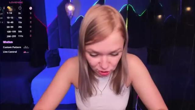 Image 4 of bella_cosmos Stream on Chaturbate on 10 days ago