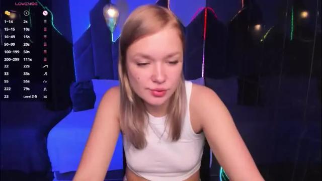 Image 7 of bella_cosmos Stream on Chaturbate on 10 days ago