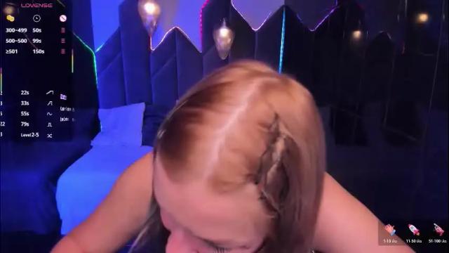 Image 7 of bella_cosmos Stream on Chaturbate on 1 day ago