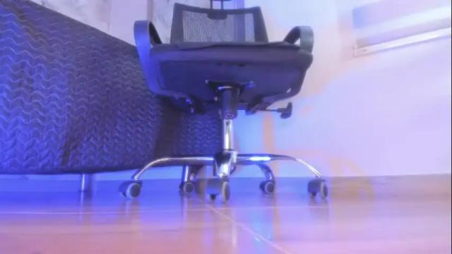 Image 3 of bella_desi Stream on Chaturbate on 1 month ago