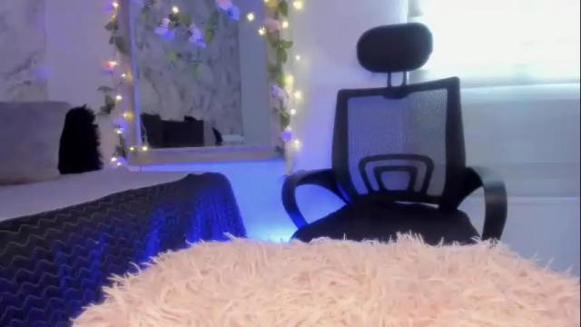 Image 7 of bella_desi Stream on Chaturbate on 6 days ago