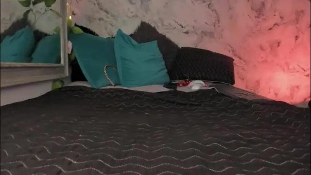 Image 12 of bella_desi Stream on Chaturbate on 15 days ago