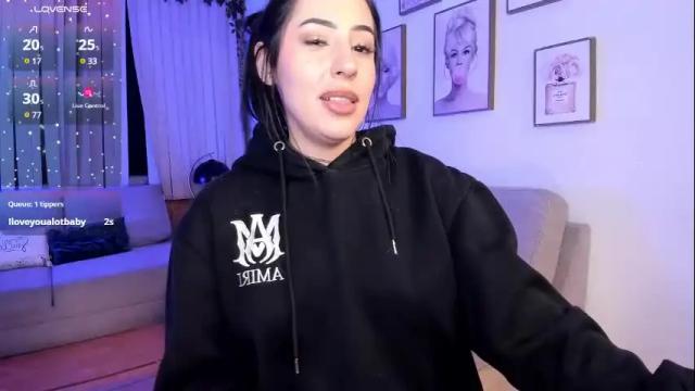 Image 4 of bella_es Stream on Chaturbate on 23 days ago