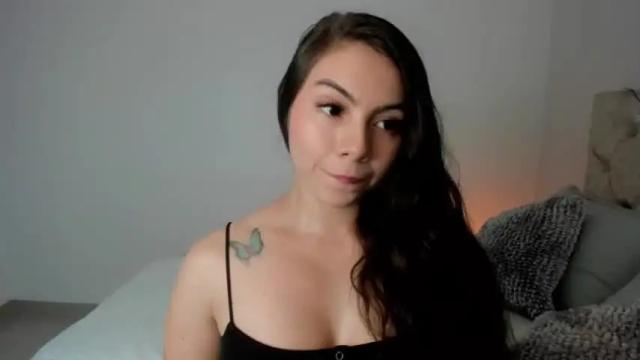 Image 8 of bella_evans_01 Stream on Chaturbate on 14 months ago