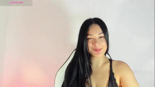 Image 7 of bella_hadid1_ Stream on Chaturbate on 1 month ago