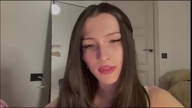 Image 7 of bella_hayes Stream on Chaturbate on 1 month ago