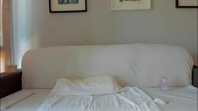 Image 11 of bella_hot77 Stream on Chaturbate on 13 days ago