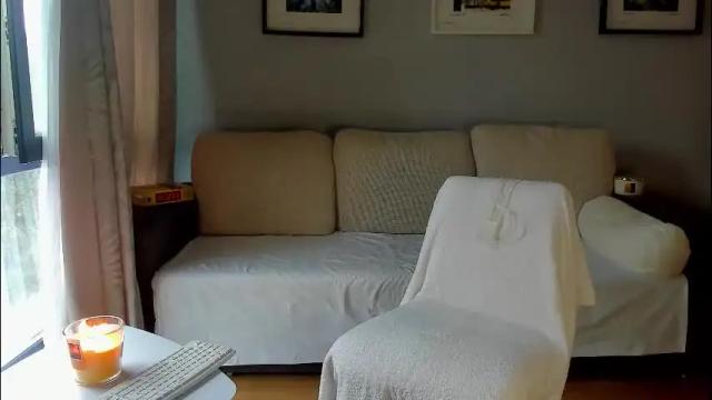 Image 7 of bella_hot77 Stream on Chaturbate on 27 days ago
