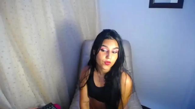 Image 7 of bella_isabella_ Stream on Chaturbate on 17 months ago