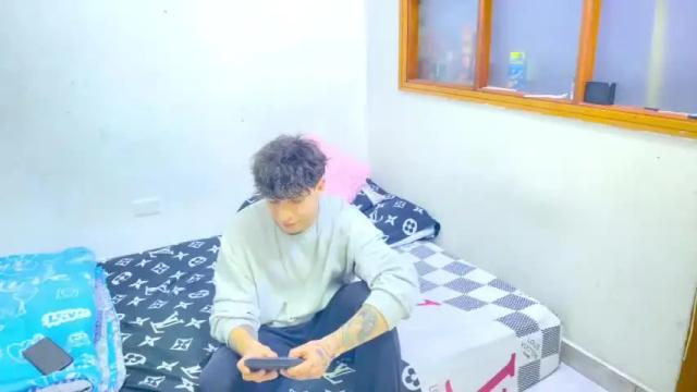Image 3 of bella_kim29 Stream on Chaturbate on 21 months ago