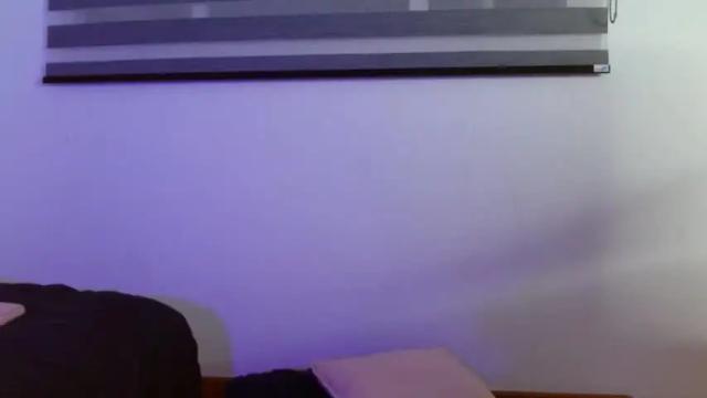 Image 6 of bella_lr Stream on Chaturbate on 18 months ago