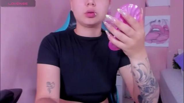 Image 2 of bella_manson_ Stream on Chaturbate on 4 months ago