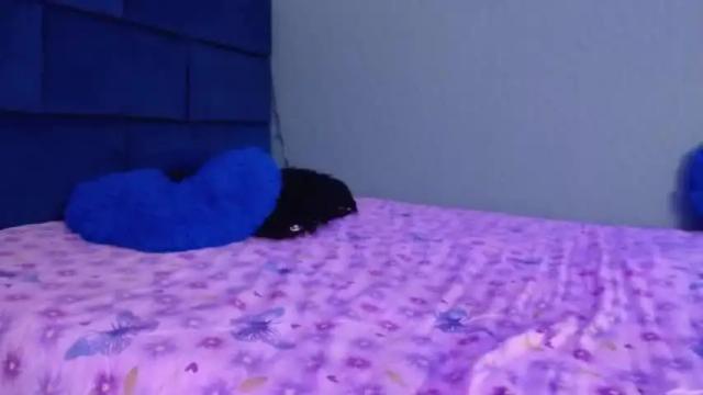 Image 4 of bella_mia05 Stream on Chaturbate on 13 months ago