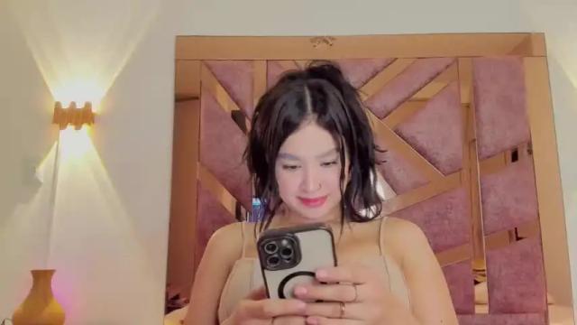 Thumbnail 3, bella_pari's Stream at Chaturbate, 18 months ago