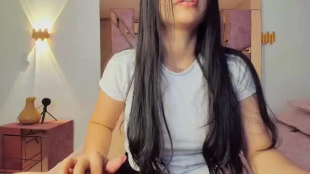 Thumbnail 1, bella_pari's Stream at Chaturbate, 17 months ago