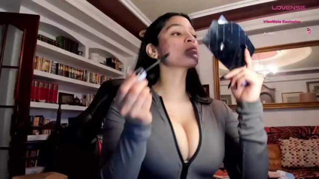 Image 3 of bella_pocahontas3 Stream on Chaturbate on 12 months ago