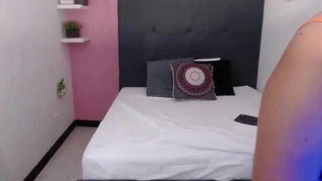 Image 12 of bella_sinclair_ Stream on Chaturbate on 12 months ago