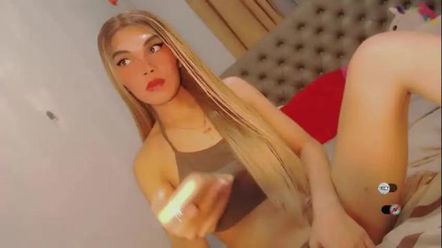 Image 2 of bella_tara Stream on Chaturbate on 23 days ago