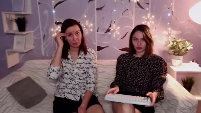 Image 4 of bella_x_kate Stream on Chaturbate on 24 months ago