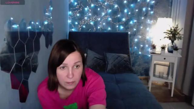 Image 2 of bella_x_kate Stream on Chaturbate on 22 months ago