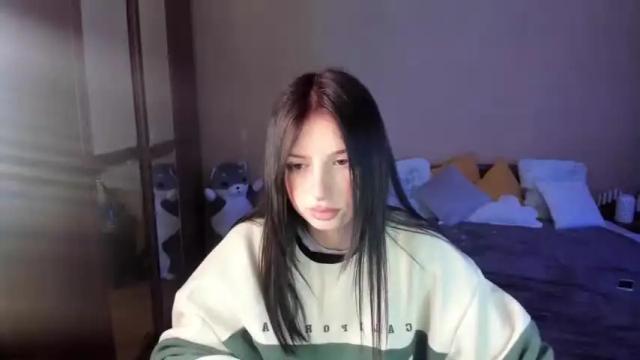 Image 11 of bellaaajones Stream on Chaturbate on 14 months ago