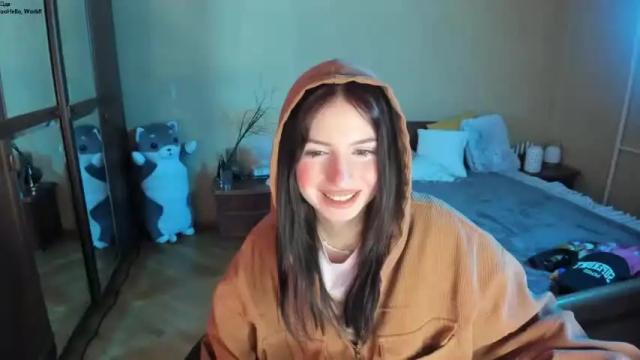 Image 4 of bellaaajones Stream on Chaturbate on 13 months ago