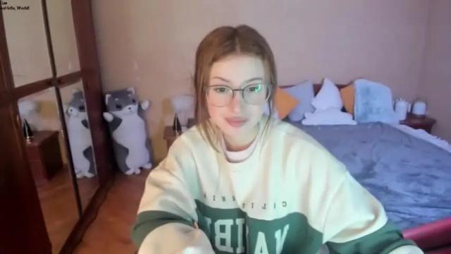Image 3 of bellaaajones Stream on Chaturbate on 13 months ago