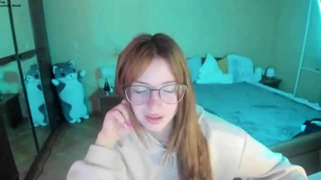 Image 10 of bellaaajones Stream on Chaturbate on 13 months ago