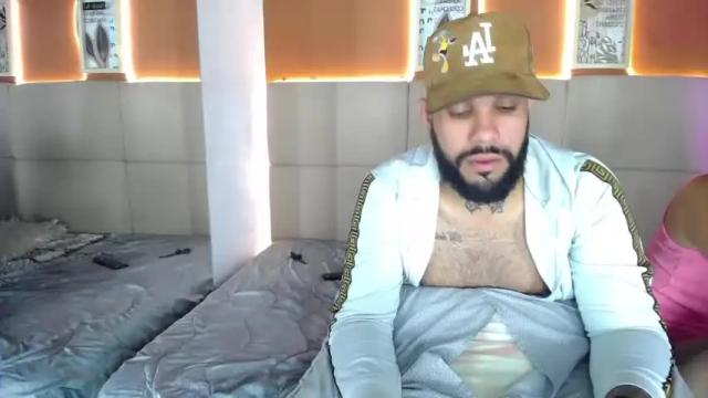 Image 12 of bellaanddrake Stream on Chaturbate on 14 months ago