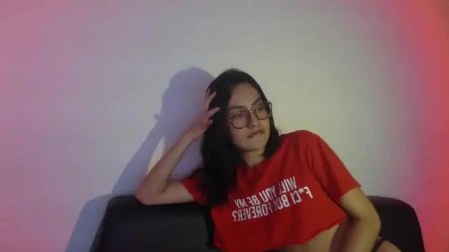 Image 10 of bellaandlia Stream on Chaturbate on 19 months ago