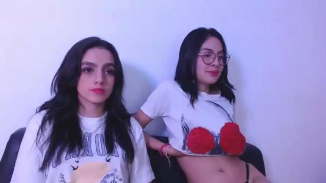 Image 4 of bellaandlia Stream on Chaturbate on 25 months ago