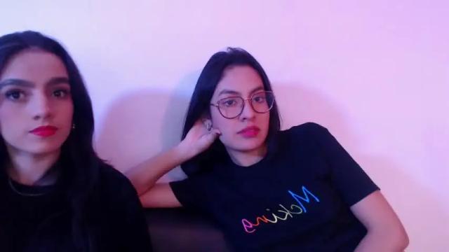 Image 7 of bellaandlia Stream on Chaturbate on 19 months ago