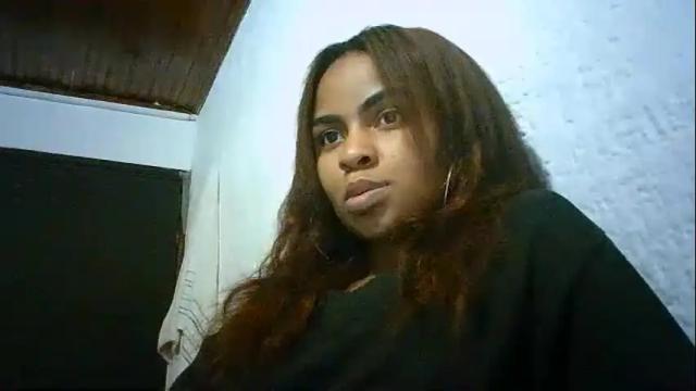 Image 12 of bellabeltra Stream on Chaturbate on 1 month ago